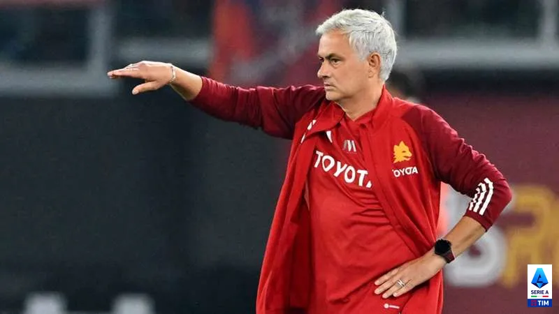 Roma dành chiến thắng đậm chiếc ghê HLV của Mourinho không còn bị cảnh báo 
