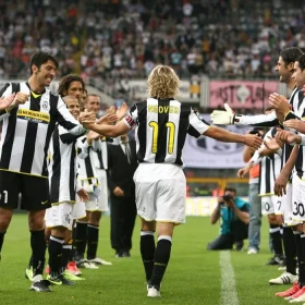 Số áo Nedved tại CLB Juventus  - Số 11